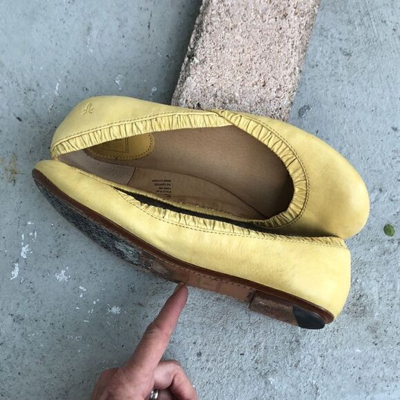 Frye Molly Flat - Picture 3 of 7